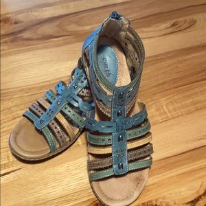 Earth women’s sandals size 8 Blue